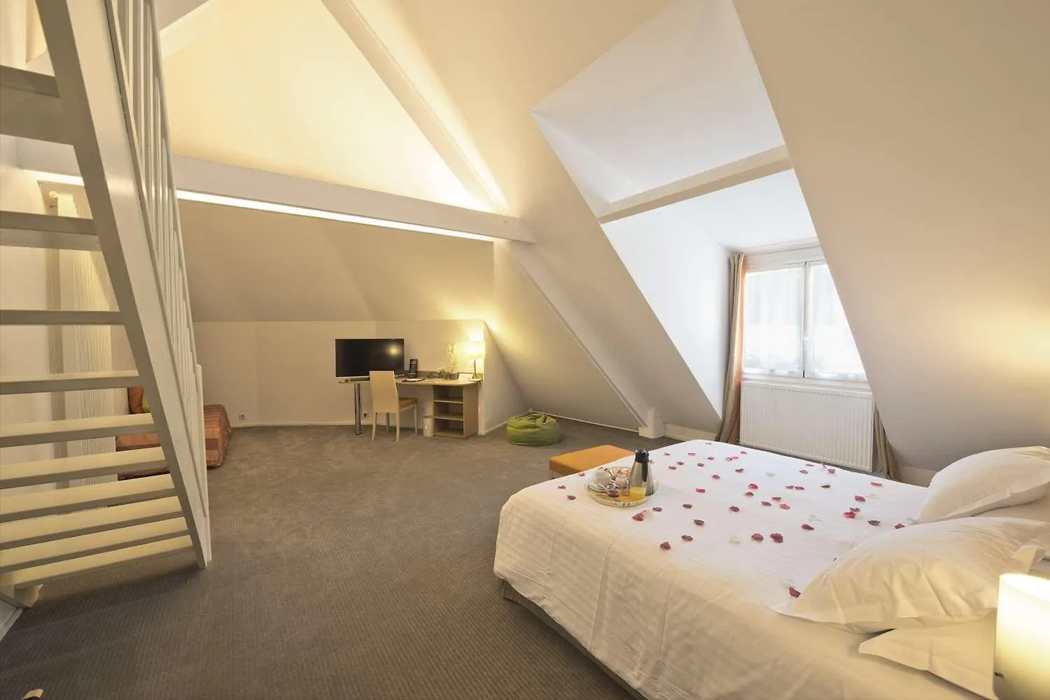 Best Western Plus L'Oree Paris Sud Saulx-les-Chartreux 4*,  France