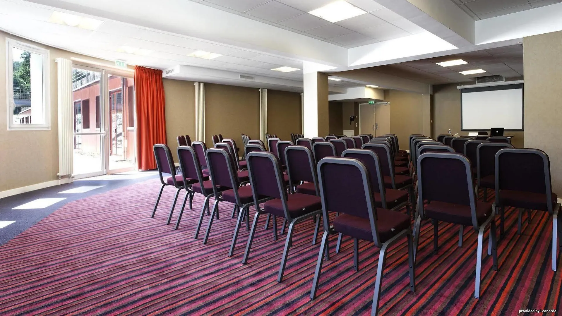 Best Western Plus L'Oree Paris Sud Saulx-les-Chartreux France
