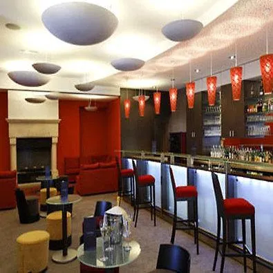 Best Western Plus L'Oree Paris Sud Saulx-les-Chartreux Hotel